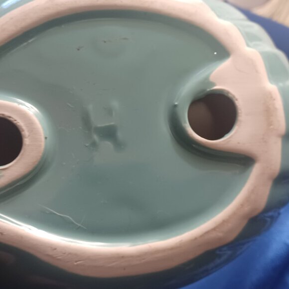 Beatiful teal swan towel holder - Picture 3 of 3